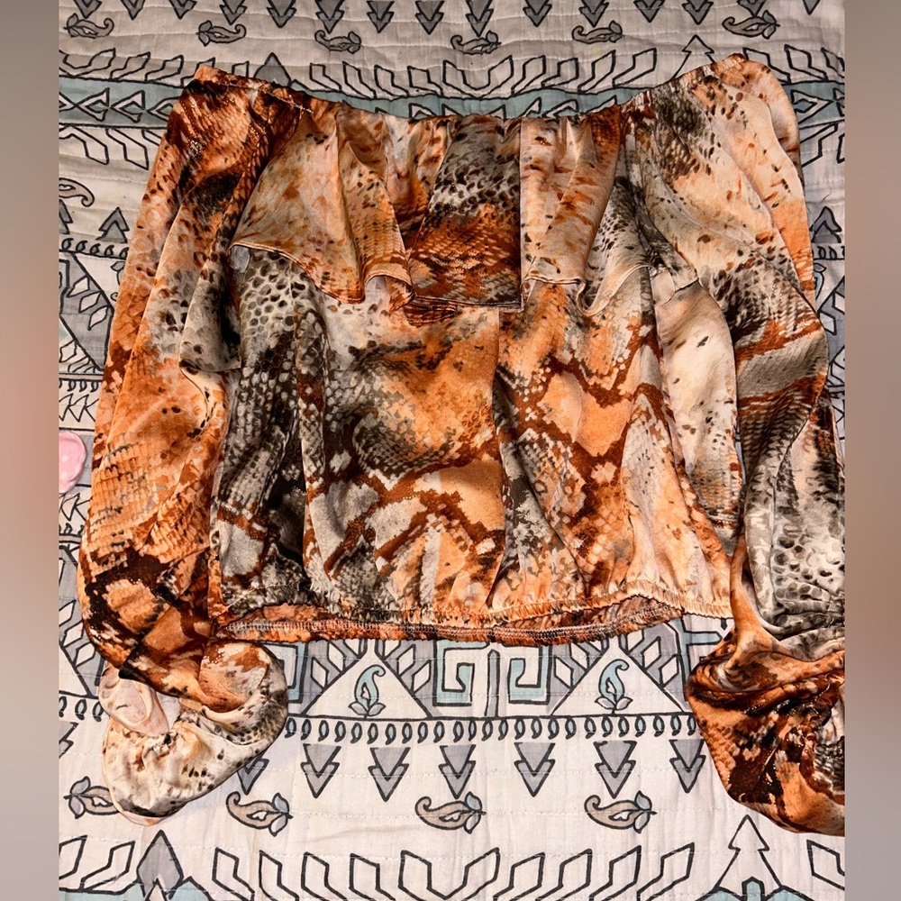 Large Tyche Fall Snakeskin Longsleeve Top